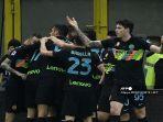 selebrasi-gol-kemenangan-para-pemain-inter-milan-melawan-napoli.jpg