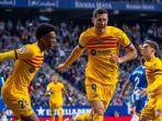 selebrasi-gol-striker-barcelona-robert-lewandowski.jpg