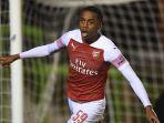 selebrasi-joe-willock-seusai-cetak-gol-pemain-muda-arsenal.jpg