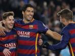 selebrasi-lionel-messi-dan-luis-suarez_20151125_162754.jpg