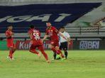 selebrasi-marco-motta-setelah-mencetak-gol-penyama-kedudukan-persija-jakarta.jpg