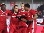 selebrasi-para-pemain-almere-city_20180221_000629.jpg