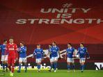 selebrasi-pemain-brighton-usai-steven-alzate-mencetak-gol-ke-gawang-liverpool.jpg