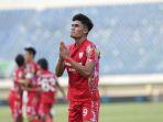 selebrasi-penyerang-persis-solo-ramadhan-sananta-lawan-psm-makassar-di-piala-presiden-2024.jpg