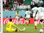 selebrasi-penyerang-senegal-famara-diedhiou_20221125_213450.jpg