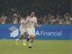 selebrasi-pesepak-bola-timnas-indonesia-thom-haye.jpg