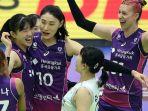 selebrasi-pink-spiders-vs-hyundai-hillstate.jpg