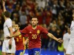 selebrasi-santi-cazorla-usai-mencetak-gol-dan-mengantarkan-spanyol-menang_20151114_050816.jpg