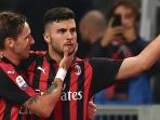 selebrasi-striker-ac-milan-patrick-cutrone_20181029_011527.jpg