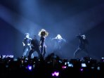 selena-gomez-gebrak-jakarta_20160723_215929.jpg