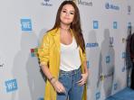 selena-gomez_20160723_172540.jpg