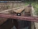 selokan-ini-ada-ikan-hiasnya-bikin-kagum_20171204_092054.jpg