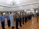 seluruh-panitia-penerimaan-anggota-polri-2017-tandatangani-pakta-intergritas_20170417_225643.jpg