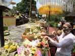 sembahyang-galungan-umat-hindu_20210414_180704.jpg