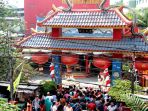 sembahyang-hantu-kelenteng-hian-thian-siang-tee-palmerah_20170905_145046.jpg