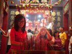sembahyang-imlek-di-klenteng-xian-ma_20150219_223906.jpg