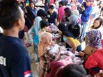sembako-murah-polda-babel_20170618_104315.jpg