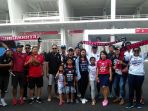 semeton-dewata-pendukung-bali-united-nonton-final-piala-presiden-2018-1_20180217_200324.jpg