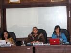 seminar-terbatas-ubl-kemlu_20150910_110331.jpg