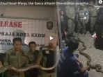 sempat-buat-resah-warga-ular-sanca-di-kediri-dikembalikan-pada-penemunya_20181031_180512.jpg