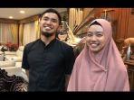 sempat-dikabarkan-beda-agama-lindswell-kwok-kini-berjilbab-dan-siap-menikah-dengan-achmad-hulaefi.jpg
