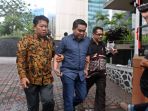 sempat-menghilang-andy-purnomo-diperiksa-kpk_20170116_193901.jpg