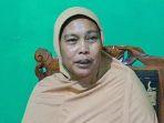 seneh-49-istri-tohari-alias-mbah-slamet-saat-ditemui-tribunbanyumascom-di.jpg