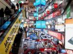 sentra-perdagangan-ponsel-di-roxy-mas-jakarta_20160621_073717.jpg