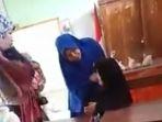 seorang-ibu-ibu-di-kota-makassar-menampar-seorang-mudir-sd-siapala.jpg