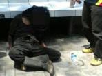 seorang-pria-ditemukan-meninggal-dalam-posisi-duduk_20161007_211003.jpg