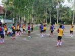 sepak-bola-porwil-batal_20151112_185343.jpg