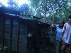 sepasang-lansia-tinggal-di-kandang-ayam.jpg