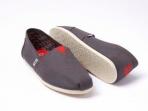 sepatu-alpargrata-dari-audi-dan-toms_20150605_164157.jpg