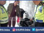 sepeda-motor-milik-karyawan-bank-madun-tinggal-kerangka-setelah-dibakar-orang-tak-dikenal_20161007_183306.jpg