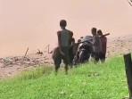 VIRAL! Motor Hilang 1,5 Tahun di Sungai Batanghari Ditemukan Pemancing, Warganet Heboh