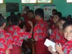 seragam-batik-sekolah_20160109_012835.jpg