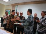 serah-terima-dirut-citilink_20170331_164854.jpg