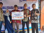 serahan-pembayaran-klaim-asuransi-kerugian-kepala-nelayan.jpg