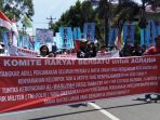 seratusan-petani-dari-berbagr-bpn-sumut-di-hari-agraria-nasional-senin-2592017_20170925_125120.jpg