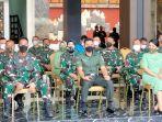 serda-aprilia-santini-manganang-sidang.jpg