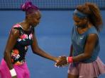 serena-williams-and-venus-williams_20150701_134839.jpg