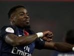 serge-aurier_20160216_151335.jpg