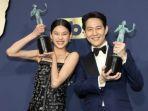 serial-squid-game-membawa-pulang-tiga-piala-sekaligus.jpg