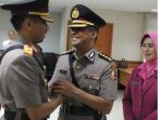sertijab-kombes-pol-erwanto-kurniadi-dan-brigjen-pol-akhmad-wiyagus_20180703_092623.jpg