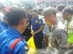 sesosok-mayat-dari-banjir-kanal-timur-kbt_20170522_201052.jpg