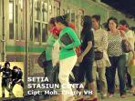 setia-stasiun-cinta-video-lirik-trinity12.jpg