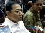 setya-novanto-di-pengadilan-tipikor-jakarta_20180222_125302.jpg