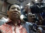 setya-novanto-tiba-di-ru_20180125_120311.jpg