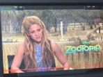 shakira-giraffe_20160223_162100.jpg