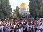 shalat-idul-fitri-di-masjid-al-aqsa.jpg